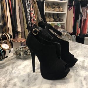Black heels
